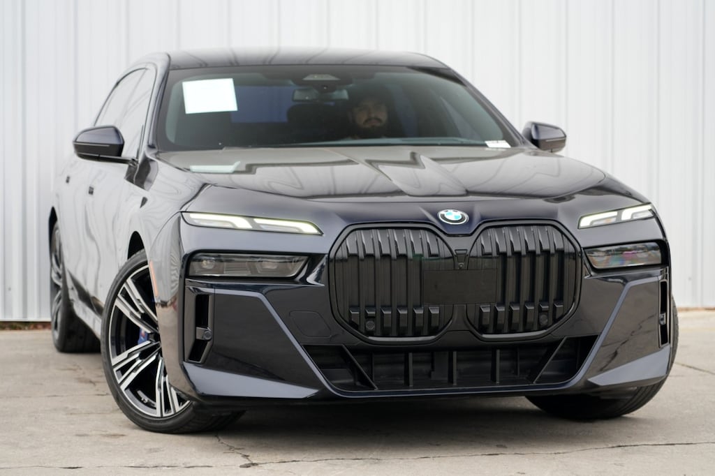 Used 2023 BMW 7 Series 740i w/ M Sport Professional & Parking Assist Pack Sedan