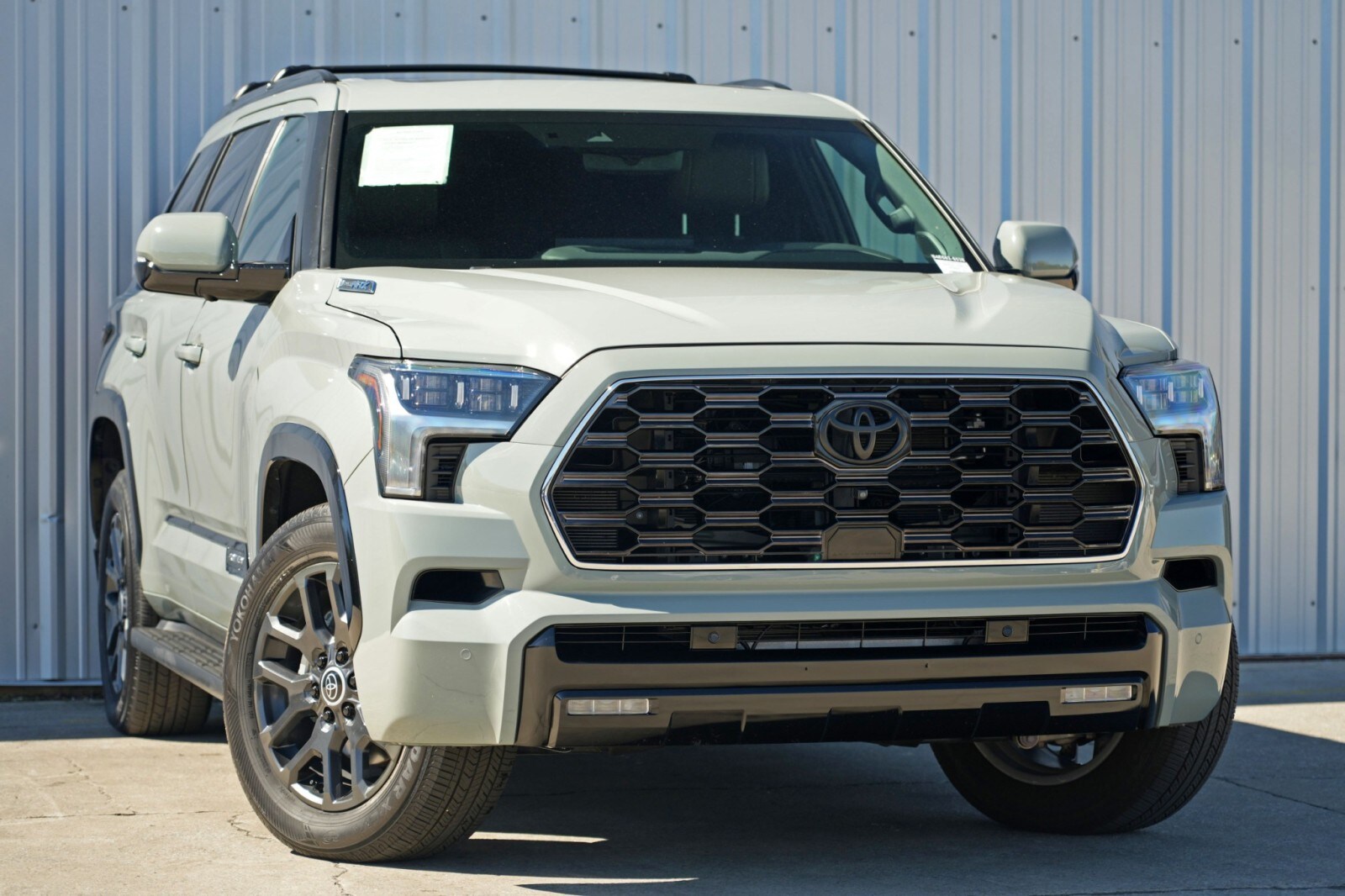 2024 Toyota Sequoia Platinum photo 4