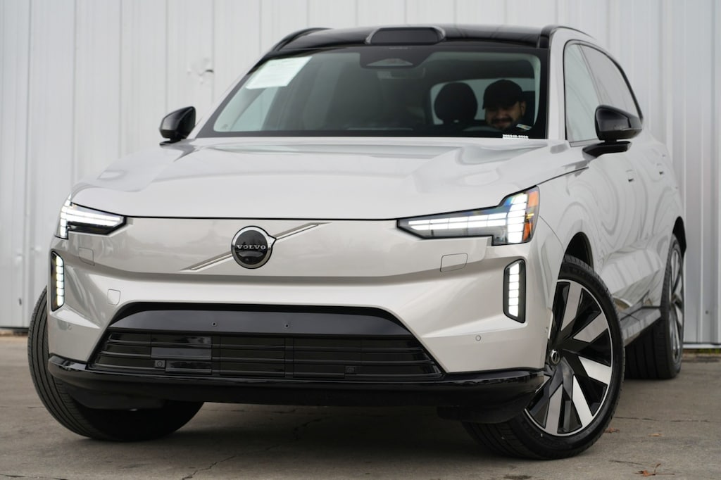 Used 2025 Volvo EX90 Plus SUV