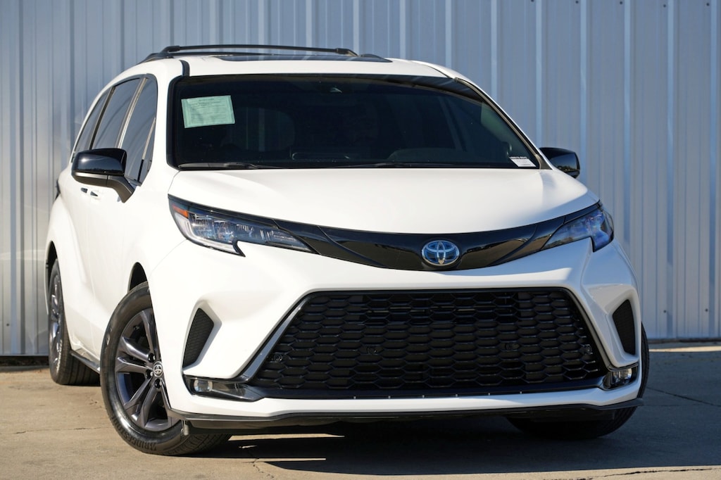 Used 2025 Toyota Sienna XSE w/ Plus Package Van Passenger Van