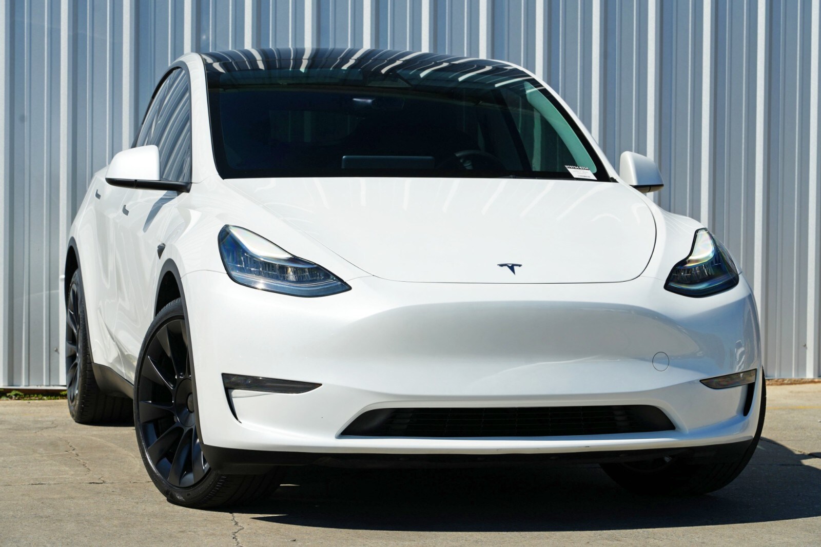 2023 Tesla Model Y Long Range photo 4