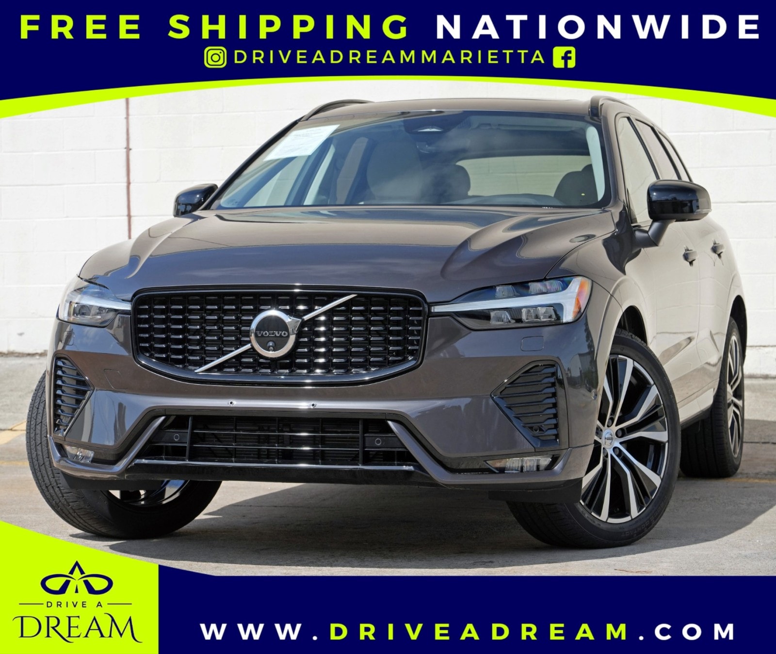 2025 Volvo XC60 B5 Plus Dark AWD's photo