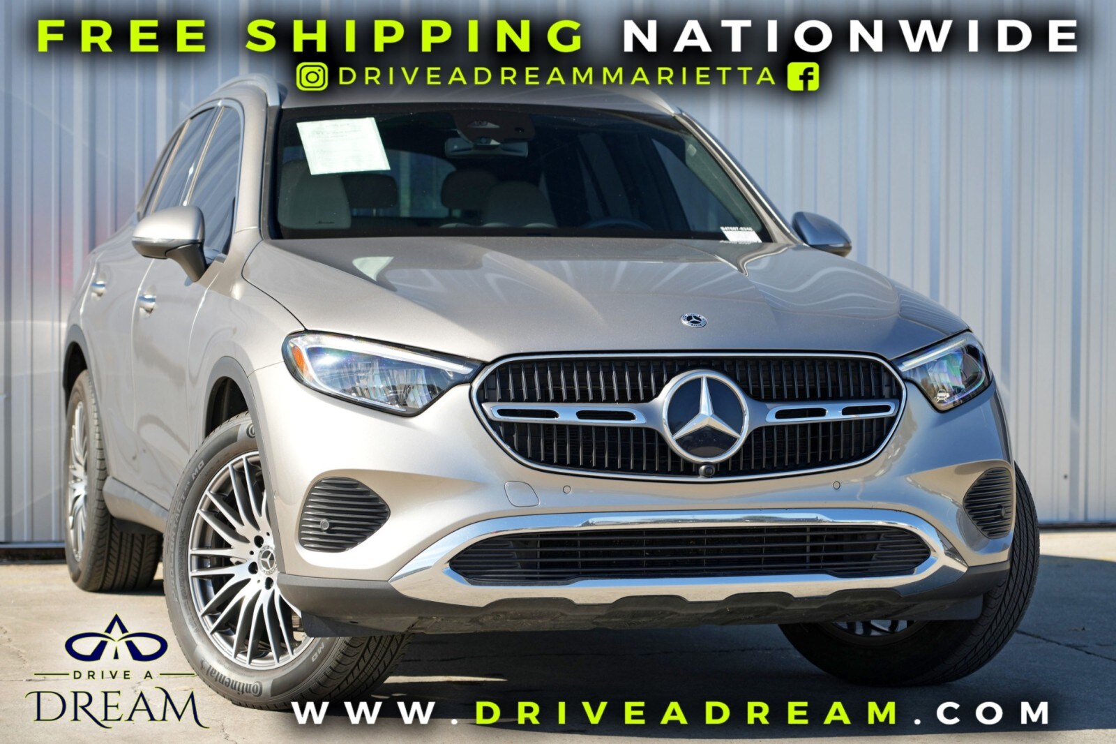 2023 Mercedes Benz GLC 300 photo 2