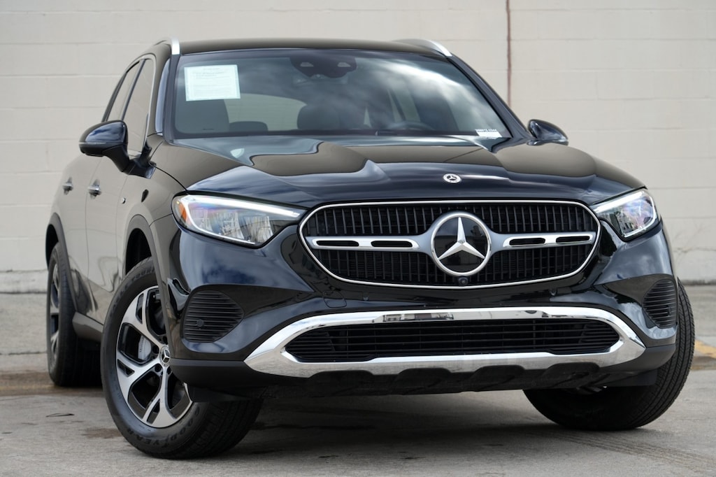 Used 2025 Mercedes-Benz GLC GLC 350e w/ Driver Assist & Exclusive Packages SUV
