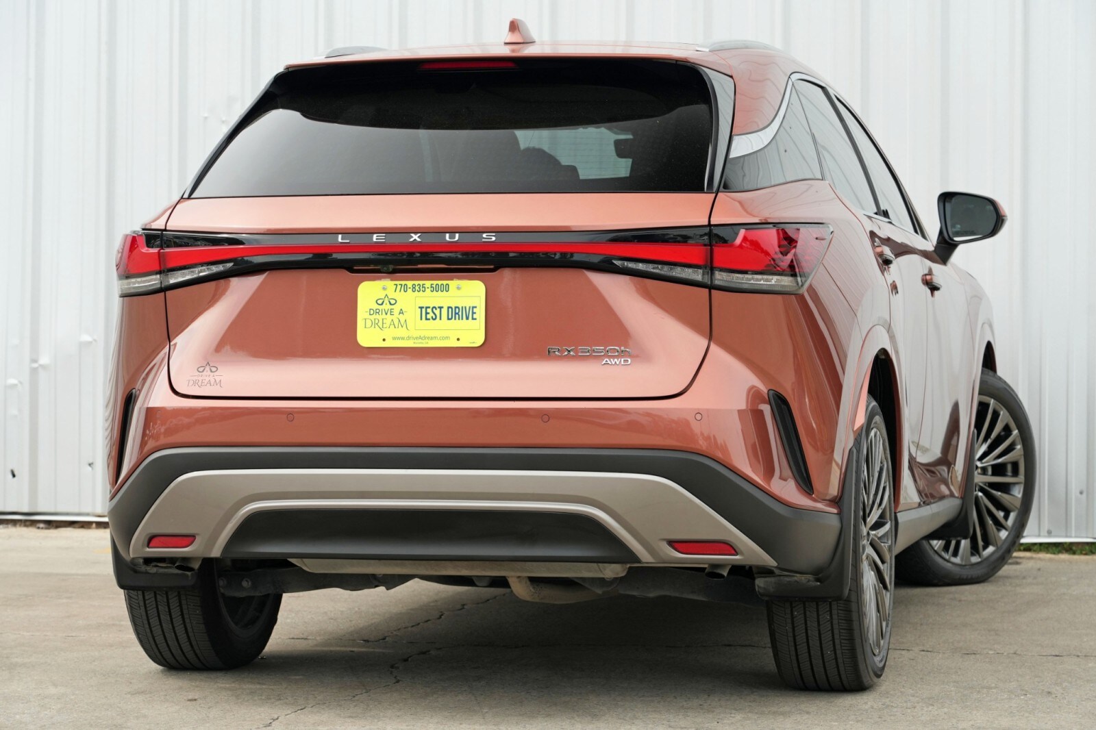 2023 Lexus RX 350h Luxury photo 3
