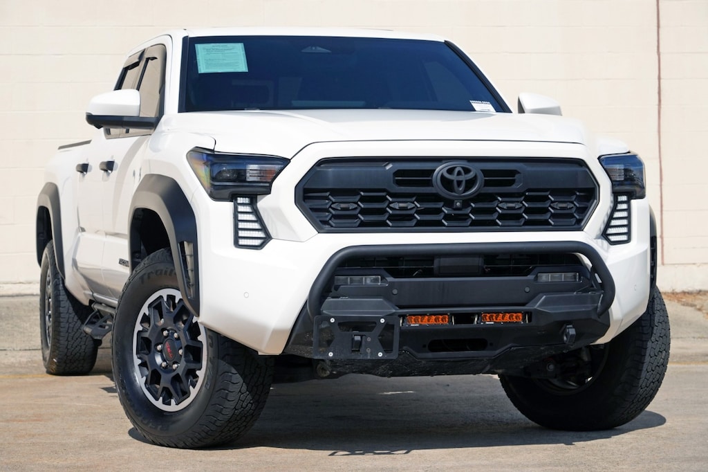Used 2024 Toyota Tacoma 4WD TRD Off Road w/ Premium Package Truck Double Cab
