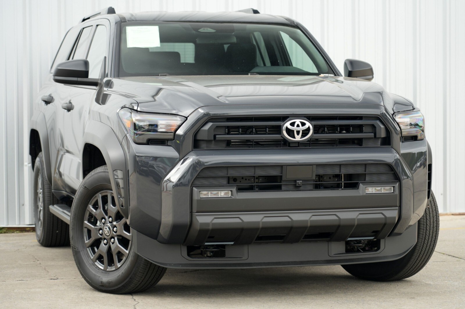 2025 Toyota 4Runner SR5 photo 4