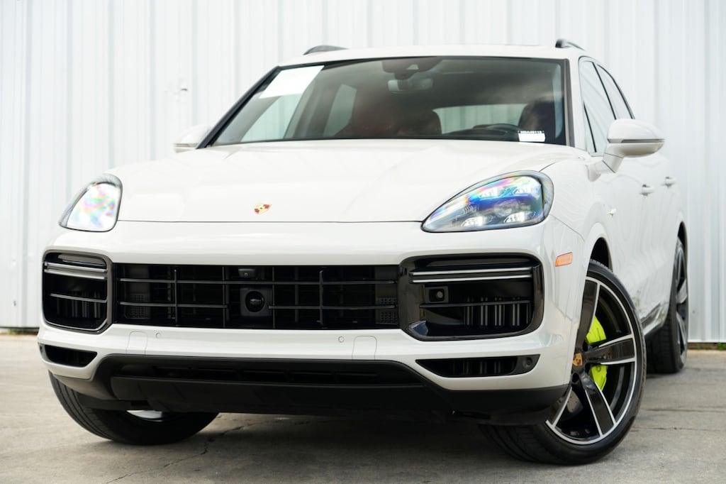 Used 2022 Porsche Cayenne Turbo S E-Hybrid w/ Premium Plus & Assistance Pack SUV