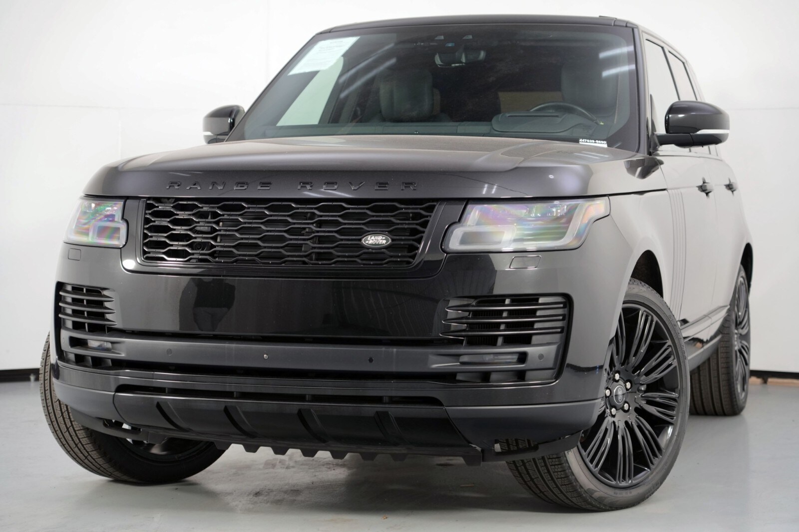 2021 Land Rover Range Rover P525 HSE HSE Westminster Edition photo 2