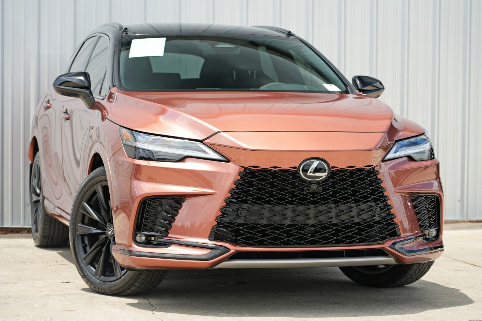 2023 Lexus RX 500h F SPORT Performance photo 4