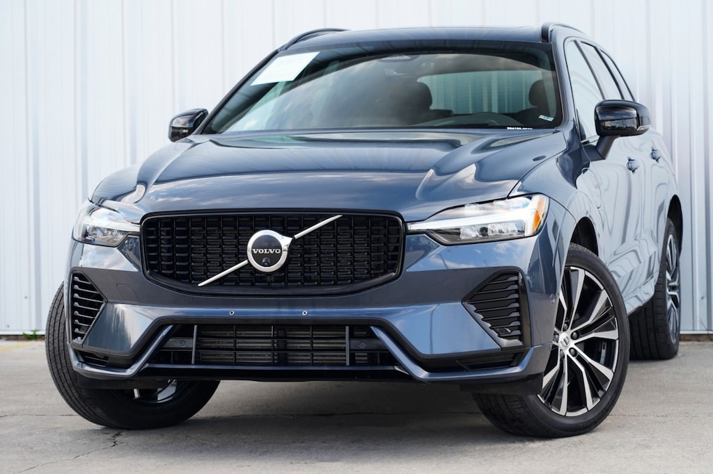 Used 2023 Volvo XC60 Recharge Plug-In Hybrid Ultimate Dark Theme SUV