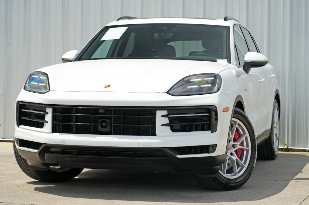 Used 2024 Porsche Cayenne S E-Hybrid w/ Premium Plus Package SUV