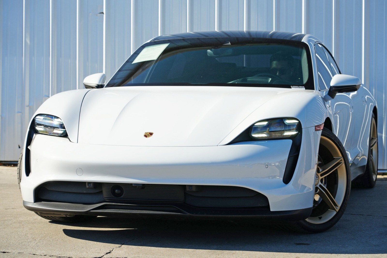 2022 Porsche Taycan 4S photo 3