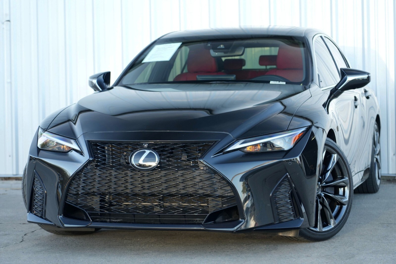 2022 Lexus IS 350 F SPORT photo 2