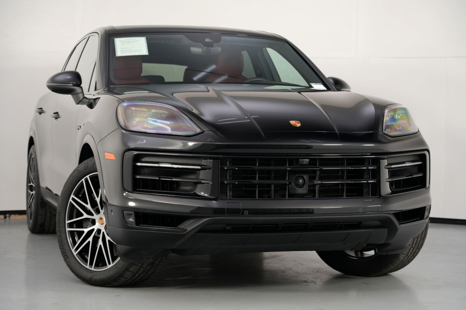 2024 Porsche Cayenne E-Hybrid photo 4