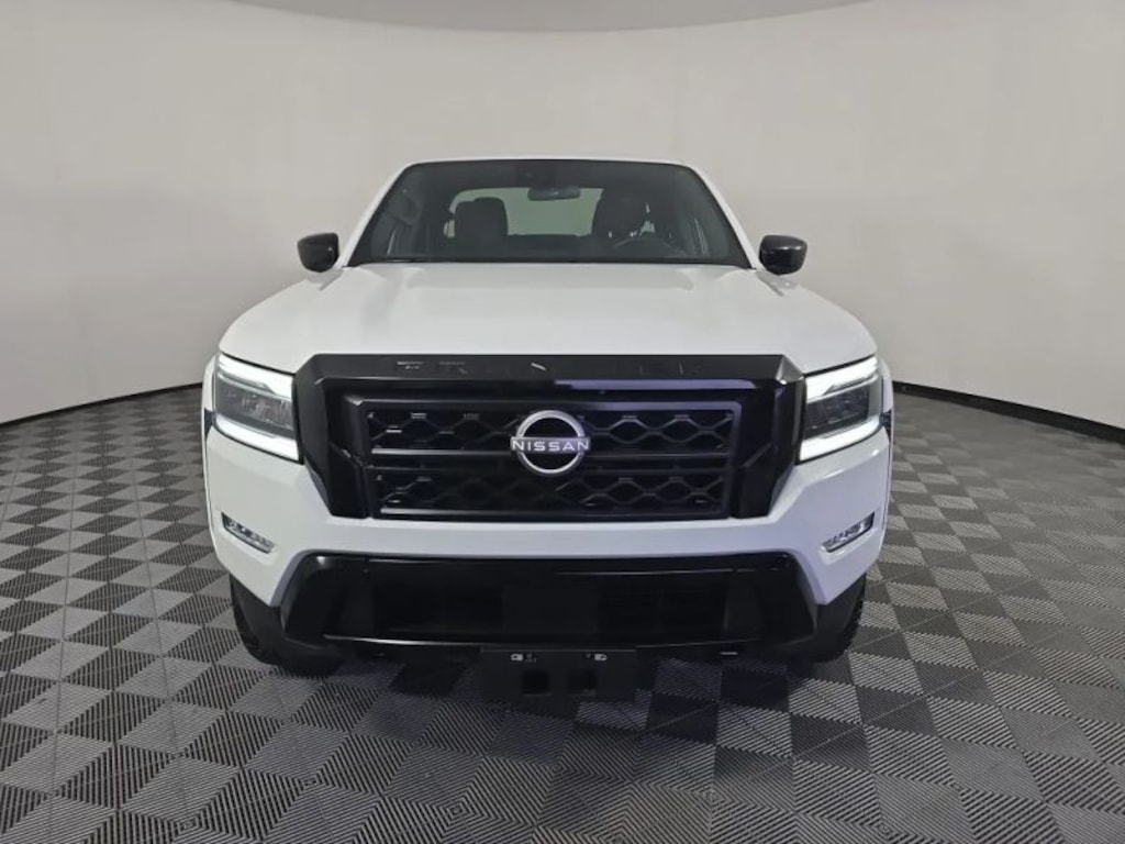 Used 2023 Nissan Frontier Crew Cab SV (2023.25) Pickup 4D 5 ft Pickup
