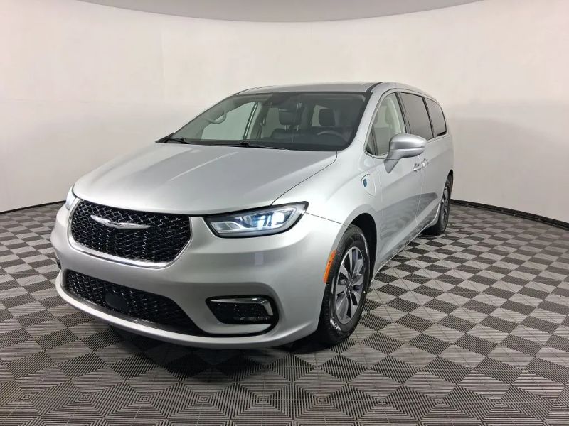 2022 Chrysler Pacifica Hybrid Touring L