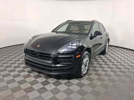 2024 Porsche Macan Sport Utility 4D SUV