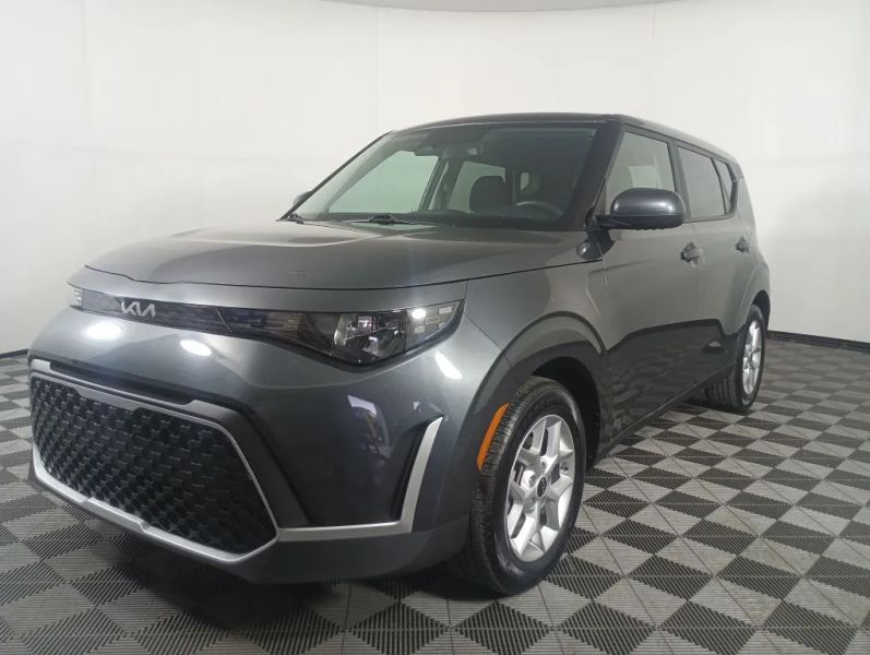 2023 Kia Soul 2.0L LX IVT's photo