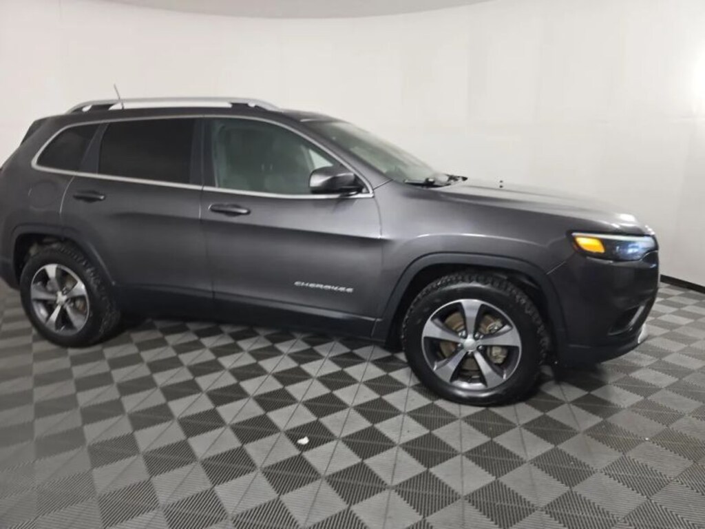 Used 2019 Jeep Cherokee Limited Sport Utility 4D SUV