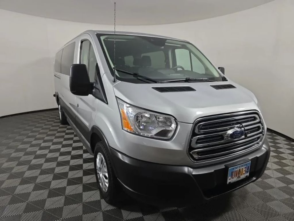 Used 2019 Ford Transit 350 Wagon XLT w/Low Roof w/Sliding Side Door Van 3D Passenger