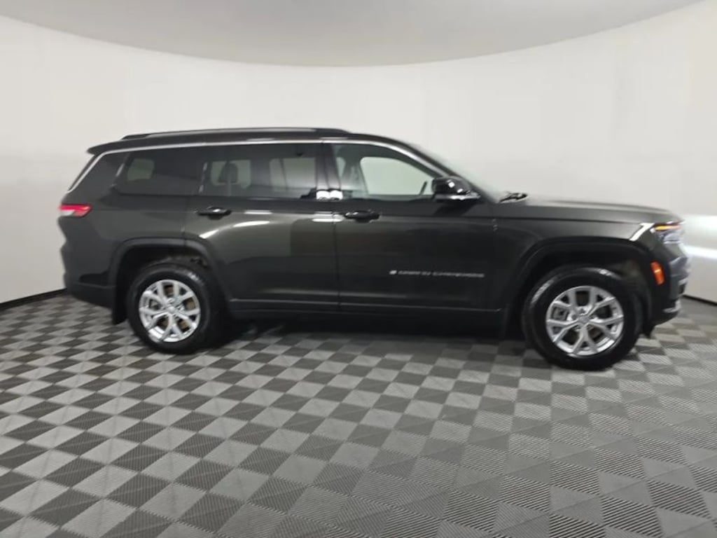 Used 2024 Jeep Grand Cherokee L Limited Sport Utility 4D SUV