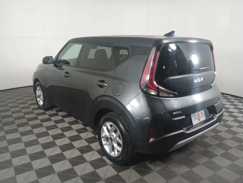 2023 Kia Soul LX - Photo 7