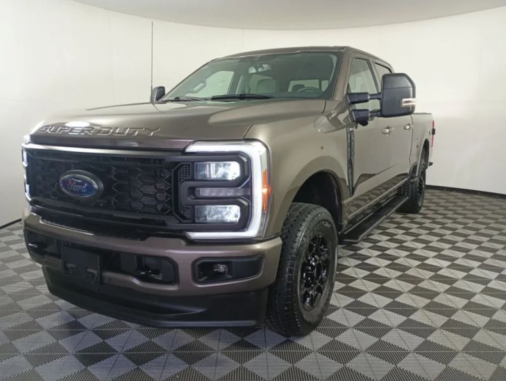Used 2023 Ford F250 Super Duty Crew Cab XLT Pickup 4D 6 3/4 ft Pickup