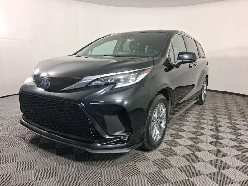 2023 Toyota Sienna