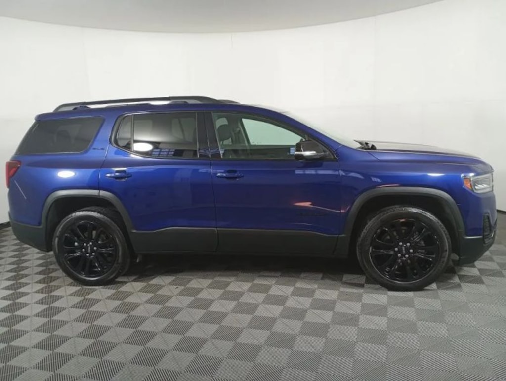 Used 2023 GMC Acadia SLE Sport Utility 4D SUV