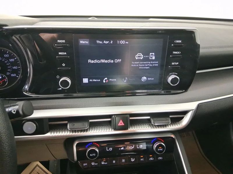 2023 Kia K5 LXS - Photo 14