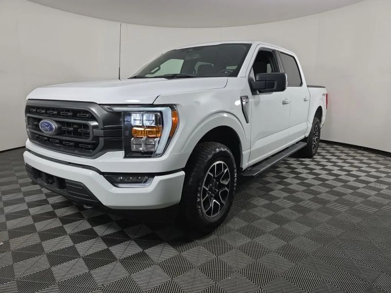 2023 Ford F-150 XLT's photo