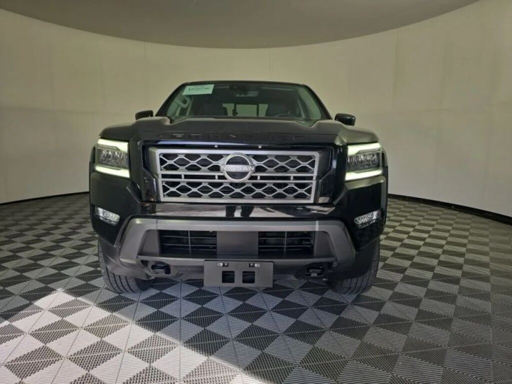 Used 2023 Nissan Frontier Crew Cab SV (2023.25) Pickup 4D 5 ft Pickup