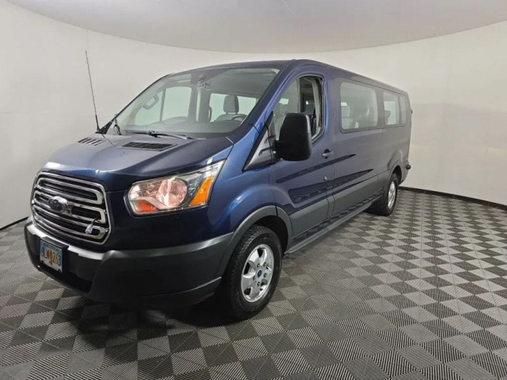 Used 2018 Ford Transit 350 Wagon XLT w/Low Roof w/Sliding Side Door Van 3D Passenger