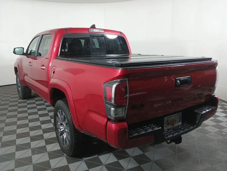 2023 Toyota Tacoma Limited - Photo 7