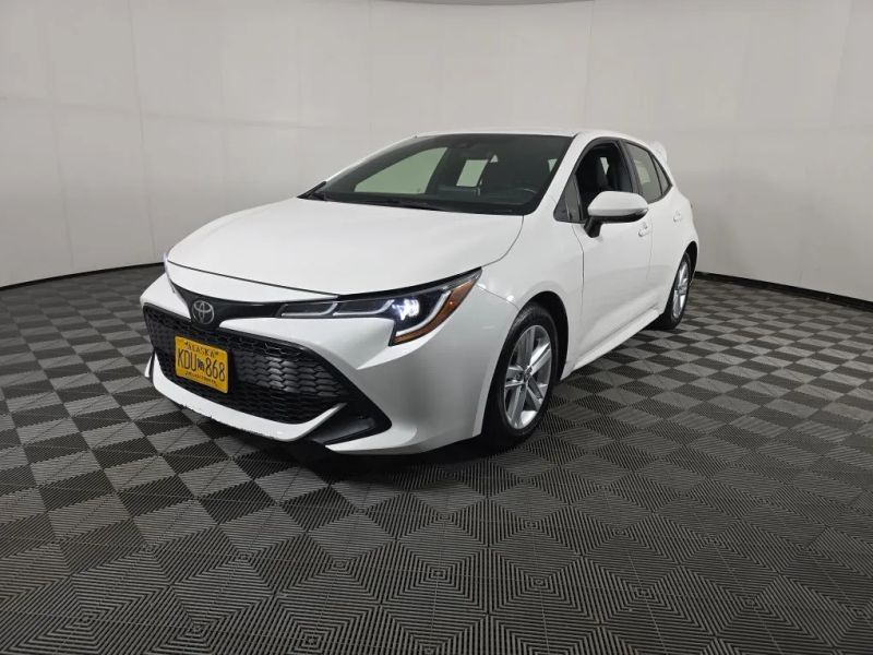 2019 Toyota Corolla Hatchback SE's photo
