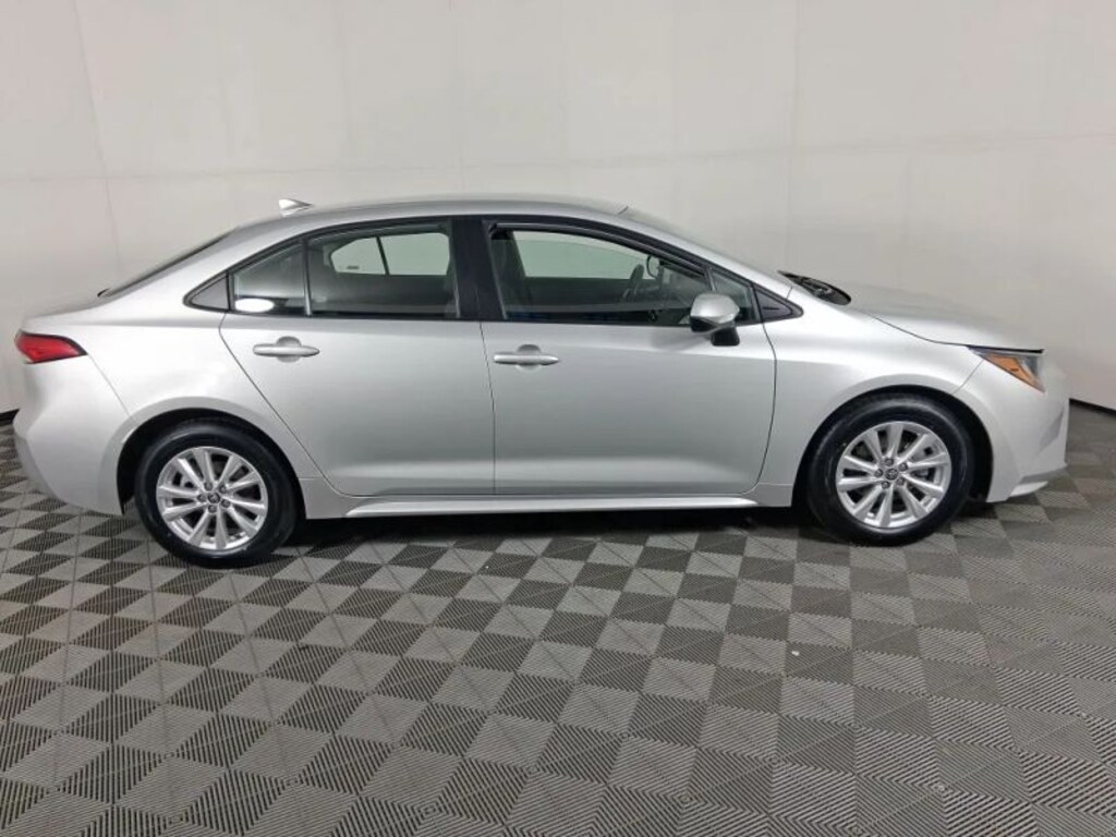 Used 2023 Toyota Corolla LE Sedan 4D Sedan