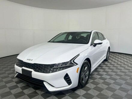 2022 Kia K5 LXS Sedan 4D Sedan