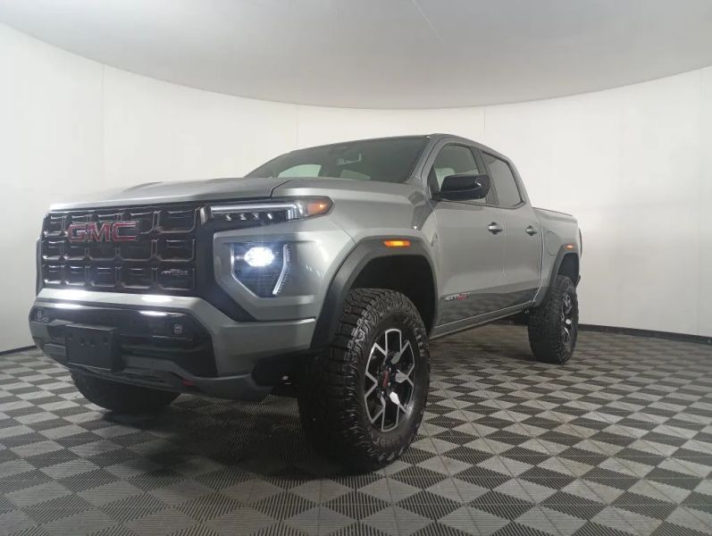 2024 GMC Canyon 4WD AT4X Crew Cab Short Box's photo