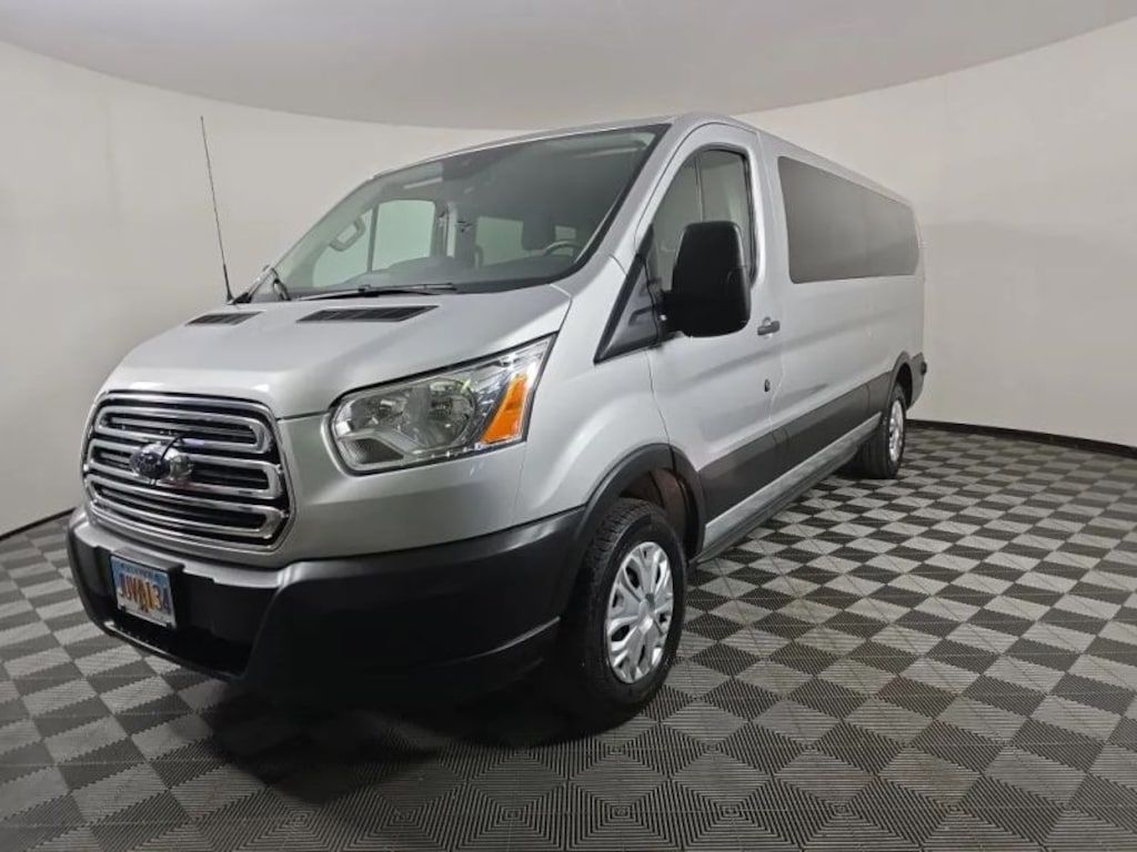 Used 2019 Ford Transit 350 Wagon XLT w/Low Roof w/Sliding Side Door Van 3D Passenger