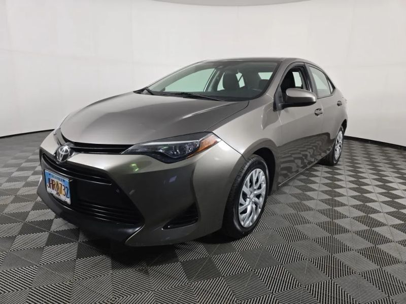 2017 Toyota Corolla LE's photo