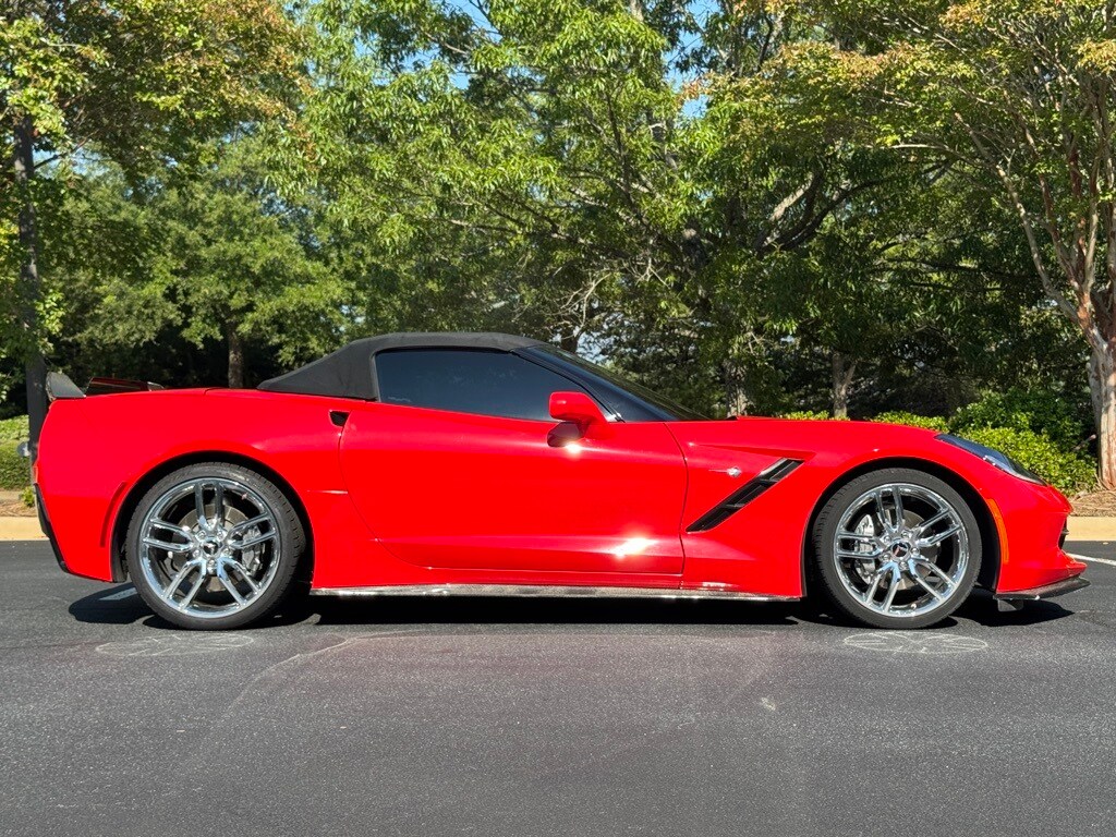2015 Chevrolet Corvette Stingray Convertible photo 2
