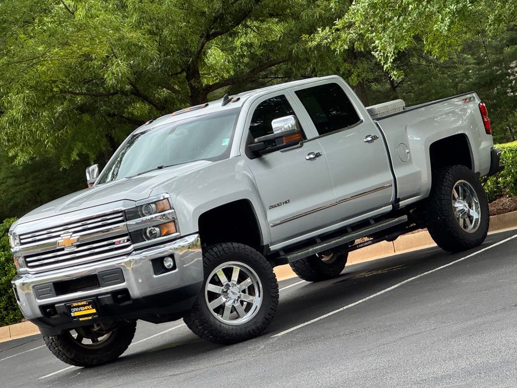 2016 Chevrolet Silverado HD LTZ 4WD Crew Cab Standard Box's photo