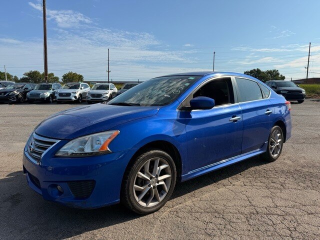 2014 Nissan Sentra SR photo 3