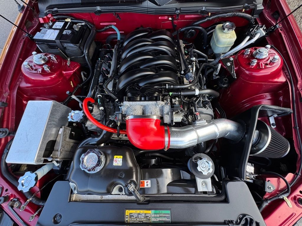 Used 2006 Ford Mustang GT Deluxe Coupe