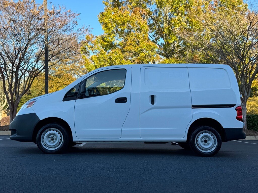 2016 Nissan NV200 S photo 3
