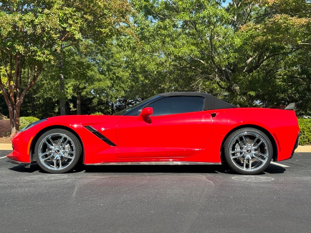 2015 Chevrolet Corvette Stingray Convertible photo 3