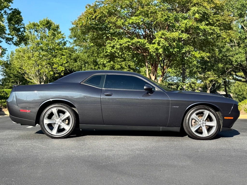 Used 2017 Dodge Challenger R/T Coupe