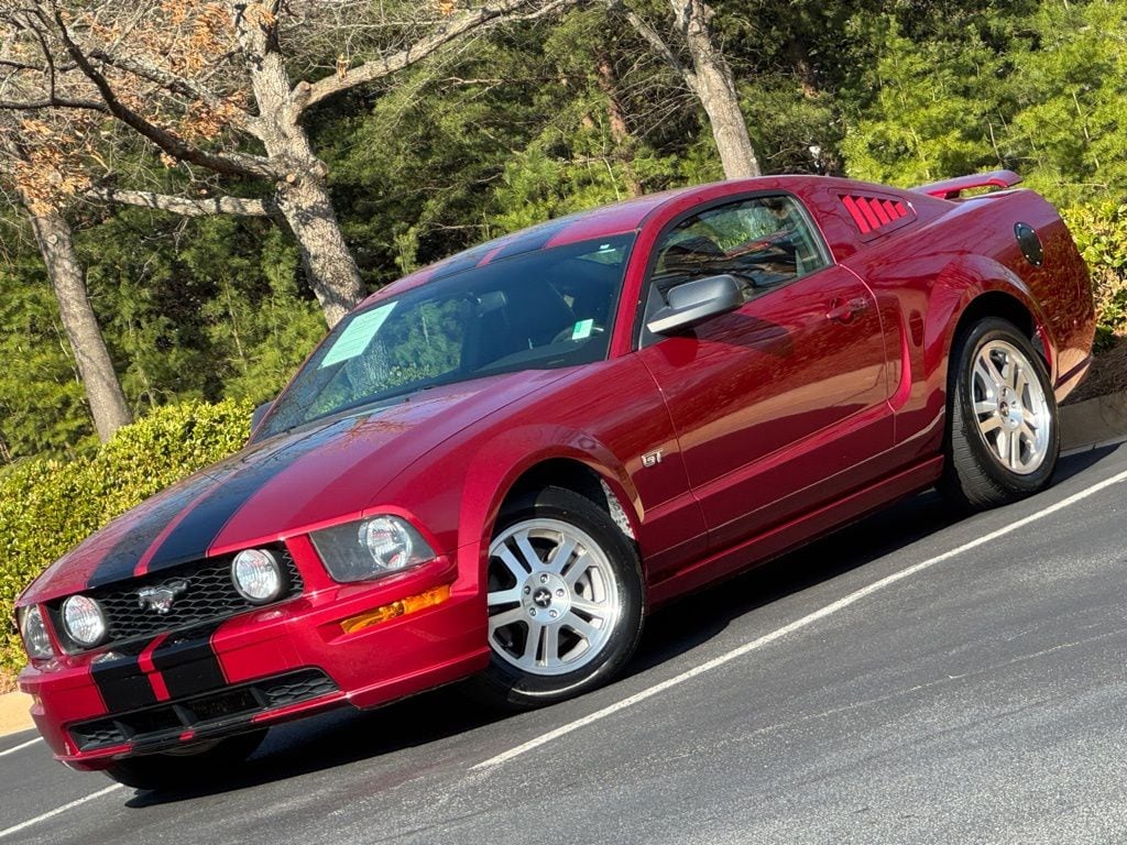 Used 2006 Ford Mustang GT Deluxe Coupe