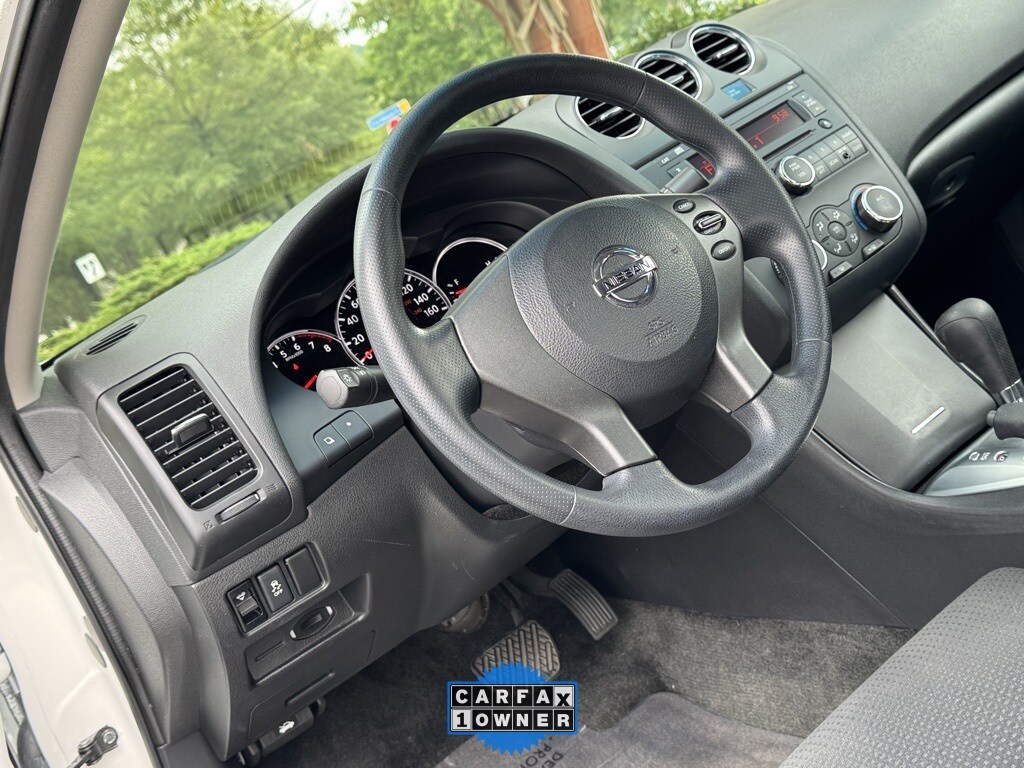 2012 Nissan Altima 2.5 S photo 3